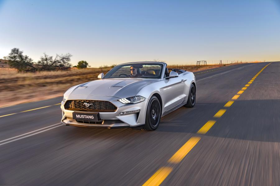  Ford Mustang EcoBoost Convertible 2019 года  (ZA) (фото 39 из 40)